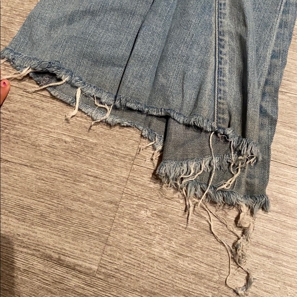 Cute flared distressed jeans - Picture 2 of 3